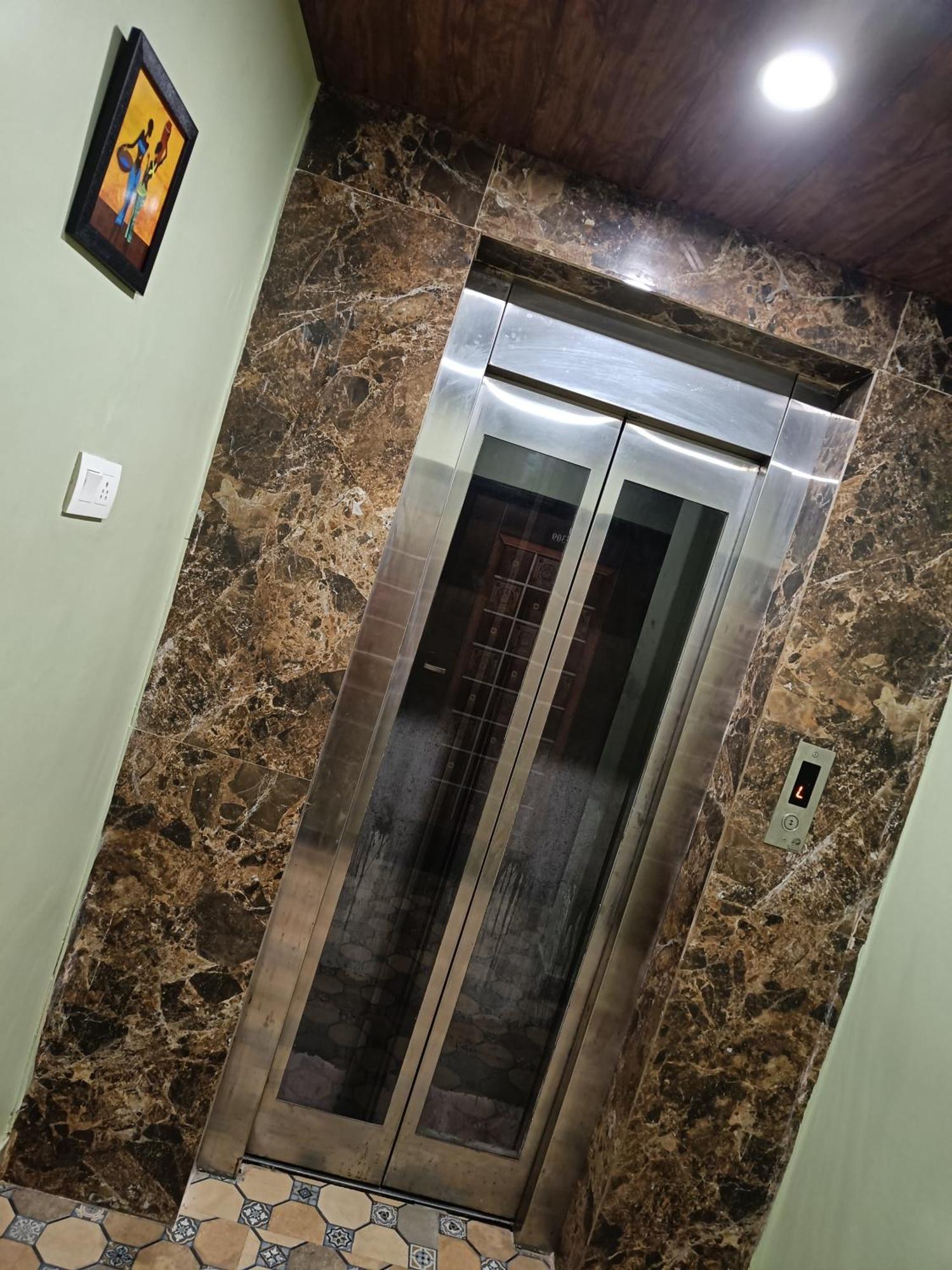 Hotel Pragya International Varanasi Exterior foto